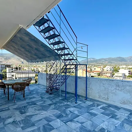 Free Spirit Sophie *